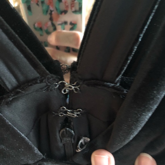Velvet LBD Excellent Condition Midi Length - Picture 6 of 8